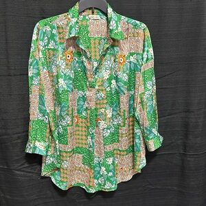 eesome - Women’s Printed OVERSIZED M polyester V neck top‎ / Box 18-22